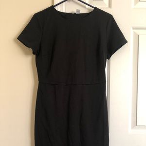 Old Navy short sleeve black dress